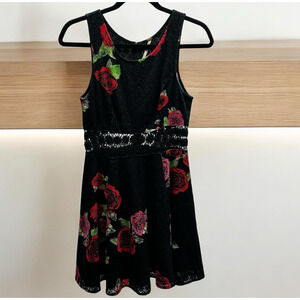 Free People Fit & Flare Dress Black Sleeveless Crochet Waist Red Roses Size 0